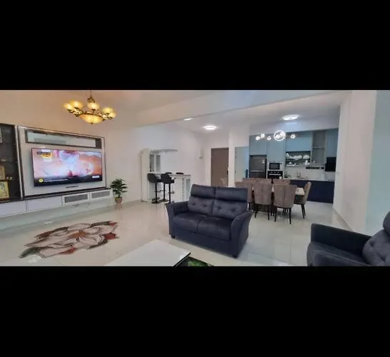 Lee Batu Ferringhi Condominium